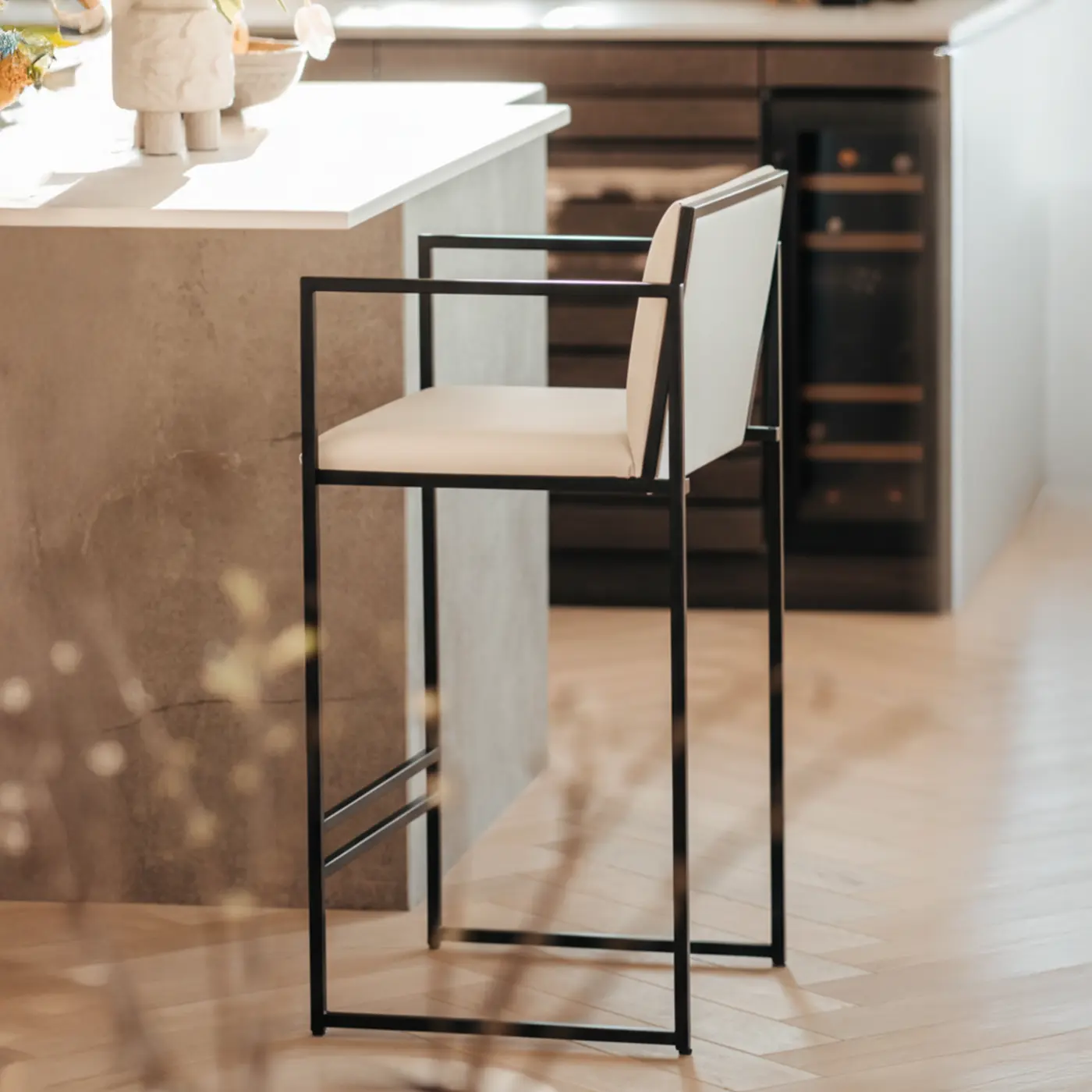 Tavrix-Bar-Stool-chair.webp